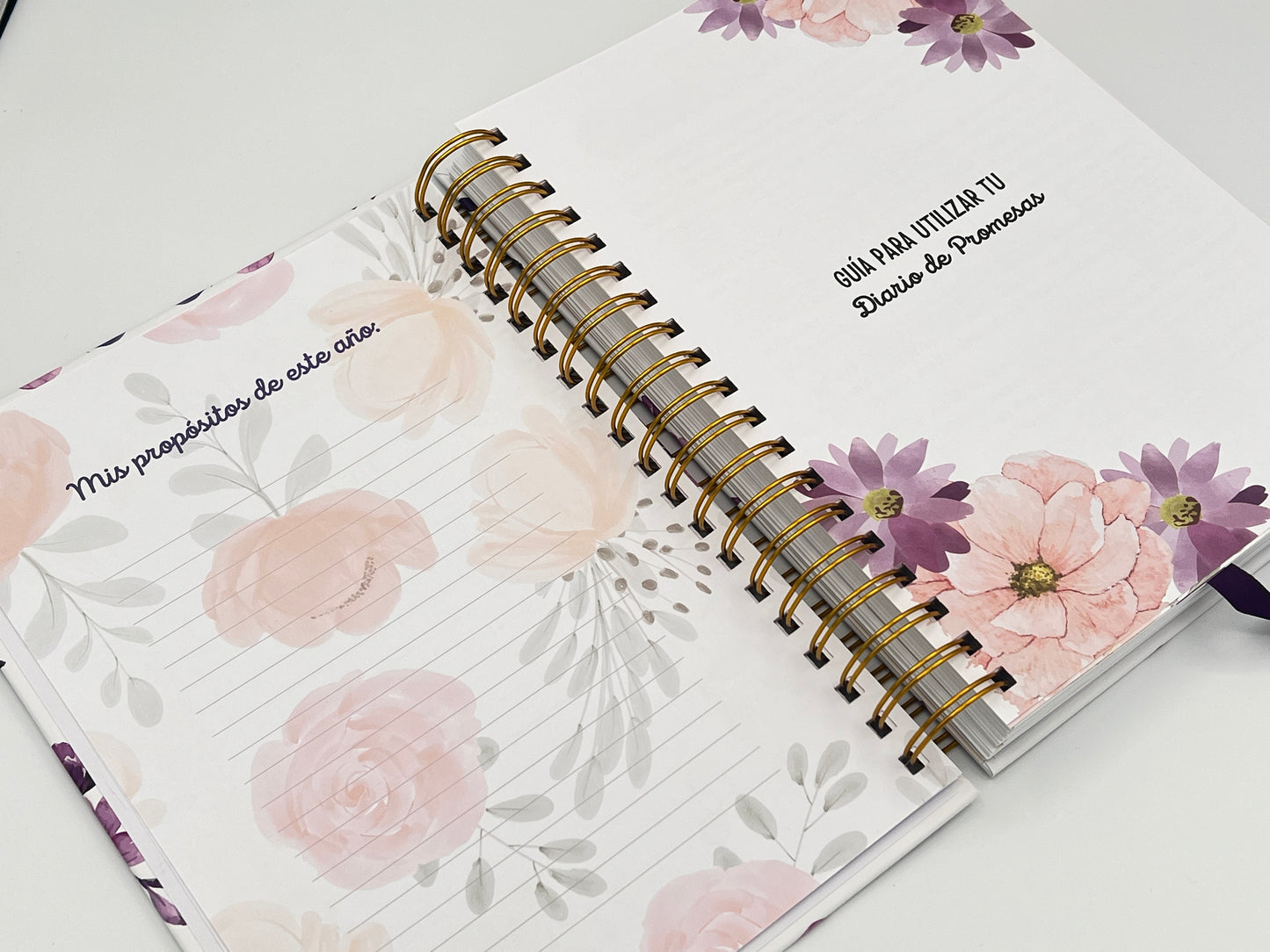 Bible Study Set with Diario de Promesas, Armor of God Tumbler & Magnetic Bookmark. Additional view of the Bible Study Set – Diario de Promesas Spanish devotional journal, Armor of God tumbler, and magnetic bookmark – Christian gift bundle for adults by Kairos Creations