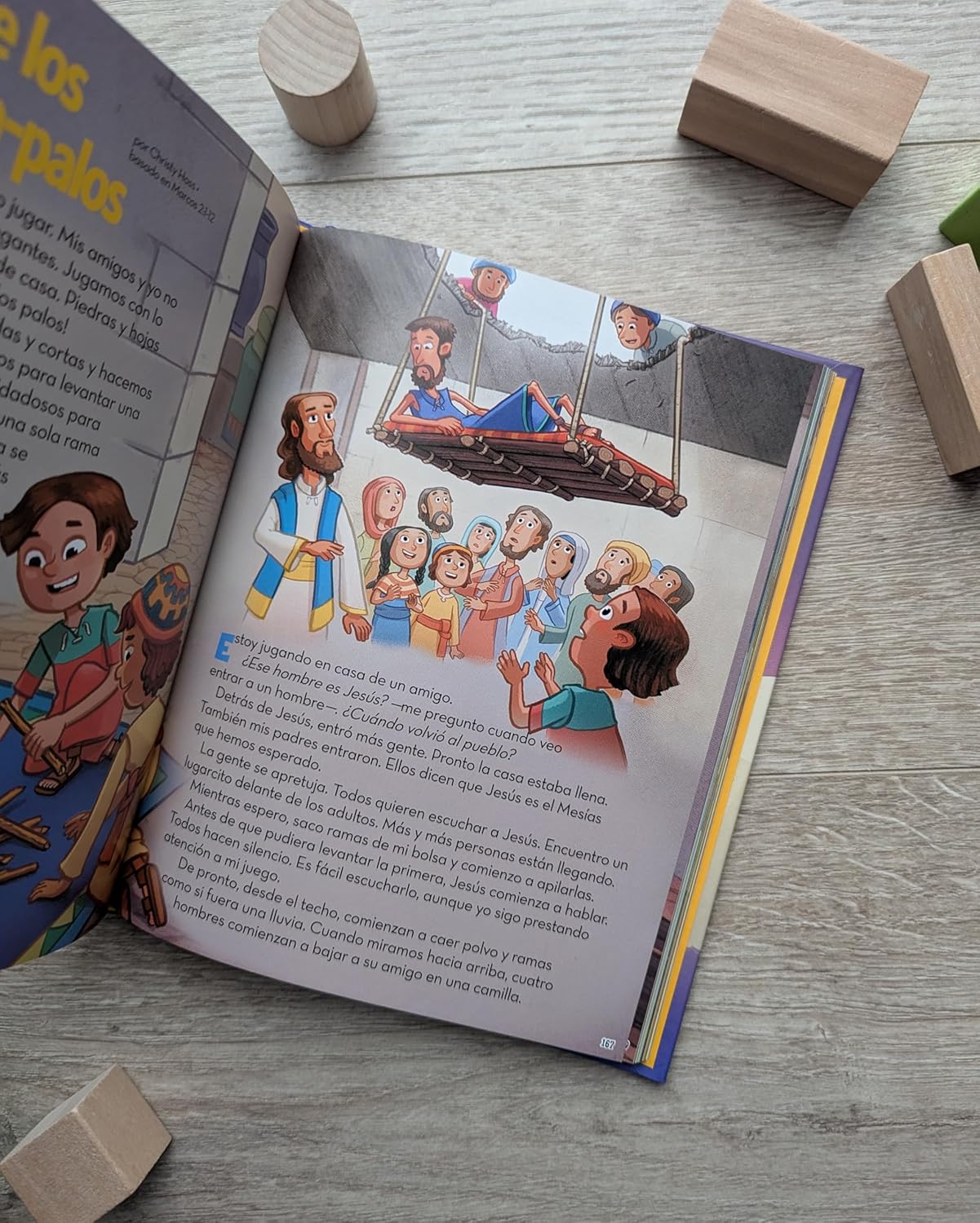 Interior pages of Cuentos Bíblicos para Leer una y Otra Vez – Spanish Christian Bible storybook with colorful illustrations for kids ages 3–7